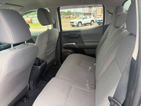 Used 2021 Toyota Tacoma SR5 RWD image 14