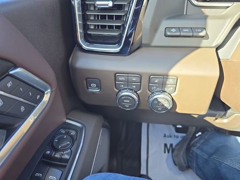 New 2026 GMC Sierra 3500 Denali w/ Denali Reserve Package image 20