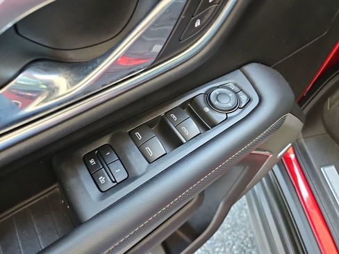 Used 2021 GMC Yukon XL SLT RWD image 26