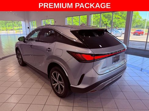 Used 2023 Lexus RX 350 Premium w/ Accessory Package (Z1) FWD image 5