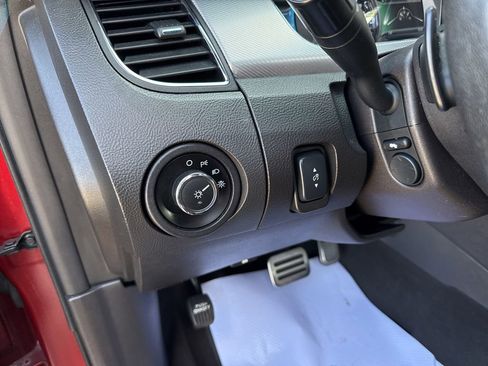 Used 2018 Ford Taurus SHO w/ Driver Assist Package image 31