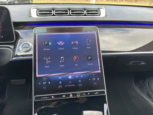 Certified 2022 Mercedes-Benz S 500 S 500 w/ AMG Line Package image 6