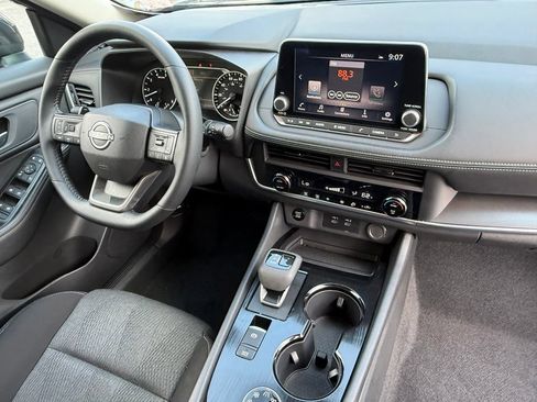 Used 2026 Nissan Rogue SV AWD/4WD image 18