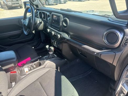 Used 2021 Jeep Wrangler Sport AWD/4WD image 15