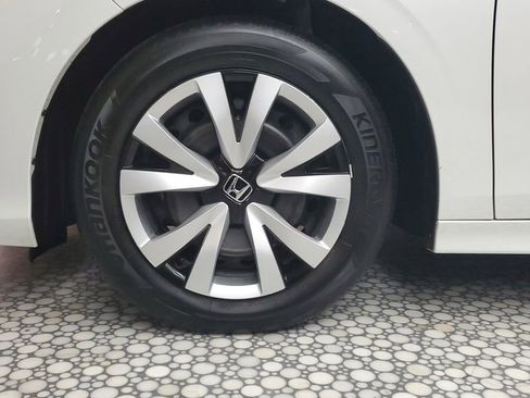 Used 2025 Honda Civic LX image 7