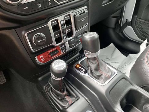 Used 2021 Jeep Wrangler Unlimited Rubicon AWD/4WD image 18