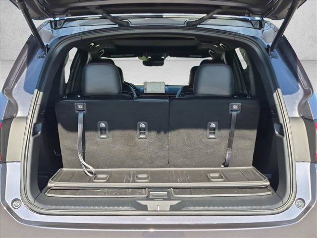 Used 2025 Honda Pilot Black Edition image 6