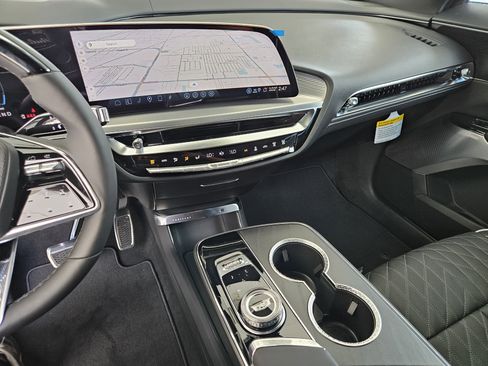 New 2026 Cadillac Lyriq V w/ Exterior Carbon Fiber Package image 25