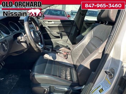 Used 2015 Volkswagen GTI SE w/ Lighting Package (SEL) FWD image 9