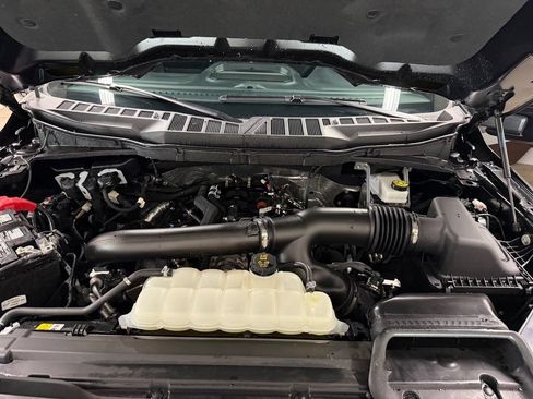 Used 2025 Ford F150 Lariat AWD/4WD image 46