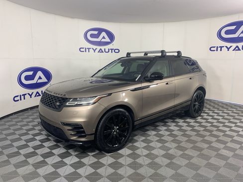Used 2018 Land Rover Range Rover Velar R-Dynamic SE AWD/4WD image 7