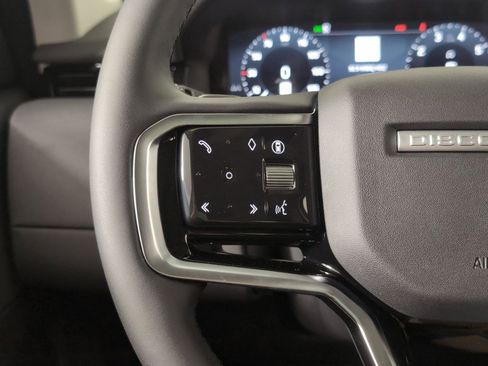 Used 2025 Land Rover Discovery Sport S image 15