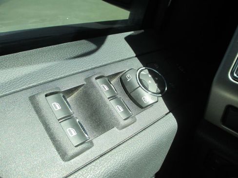 Used 2022 Ford F250 Lariat w/ Lariat Ultimate Package AWD/4WD image 29