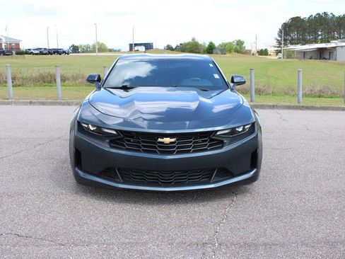 Used 2021 Chevrolet Camaro LT RWD image 4
