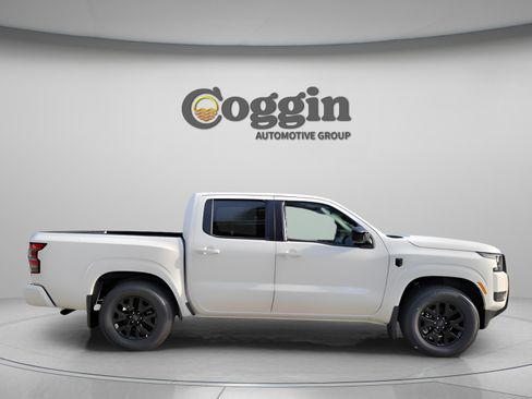 New 2026 Nissan Frontier SV w/ Tow Package image 5