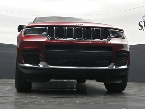 Used 2025 Jeep Grand Cherokee L Laredo w/ Trailer Tow Package RWD image 27