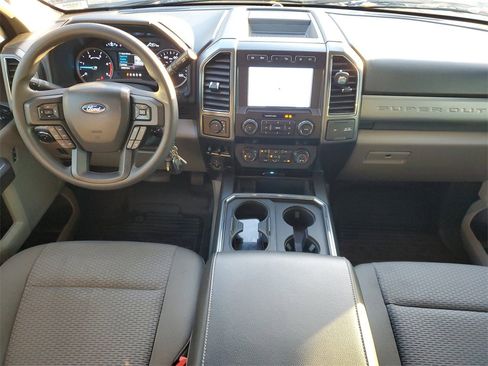 Used 2022 Ford F450 XLT w/ XLT Value Package image 9