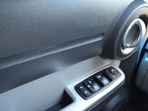 Used 2007 Dodge Nitro SLT image 11