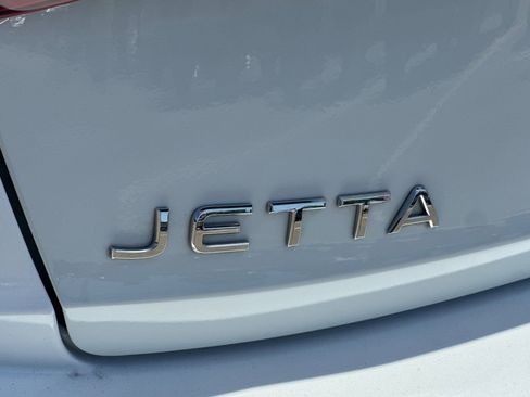 Used 2022 Volkswagen Jetta S FWD image 48