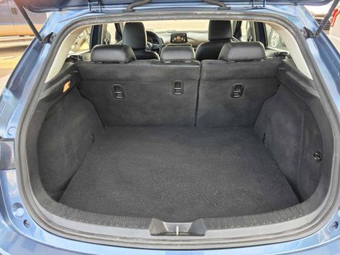 Used 2017 MAZDA MAZDA3 Grand Touring FWD image 14