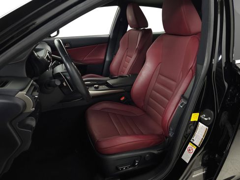 Used 2018 Lexus IS 300 F Sport w/ F Sport Package image 15