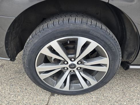 Certified 2021 Ford Expedition Platinum image 14