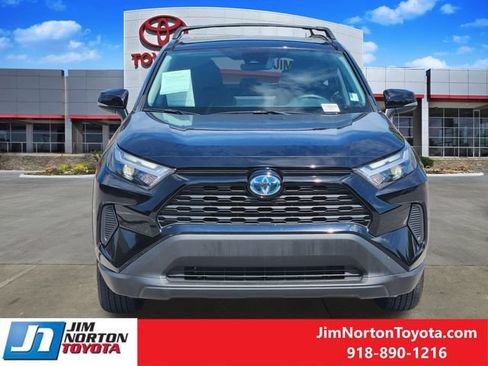 Used 2023 Toyota RAV4 XLE w/ Convenience Package AWD/4WD image 2