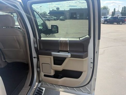 Used 2018 Ford F150 Lariat w/ Equipment Group 502A Luxury AWD/4WD image 23