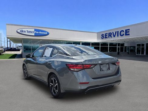 Used 2025 Nissan Sentra SV FWD image 6
