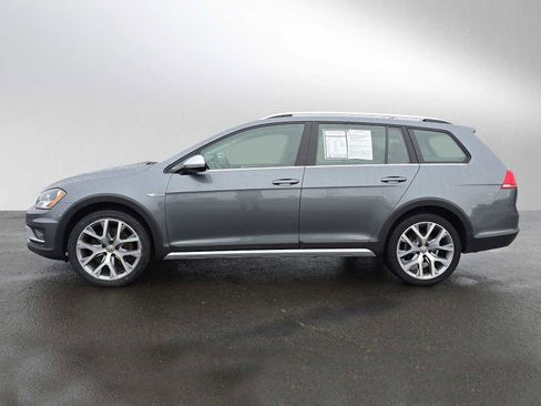 Used 2017 Volkswagen Golf Alltrack SEL image 7