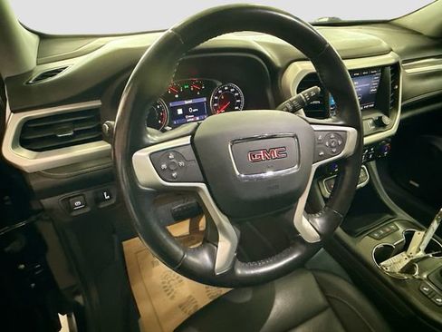 Used 2020 GMC Acadia SLT image 12
