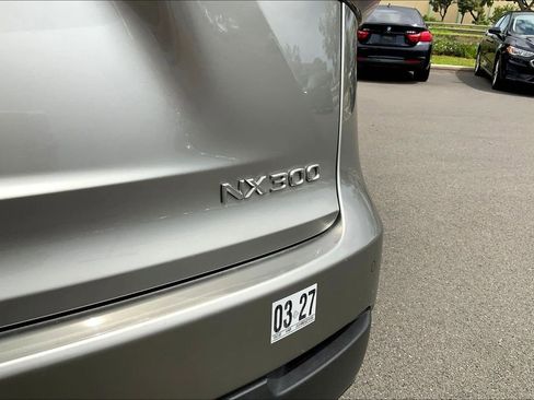 Used 2018 Lexus NX 300 FWD image 8
