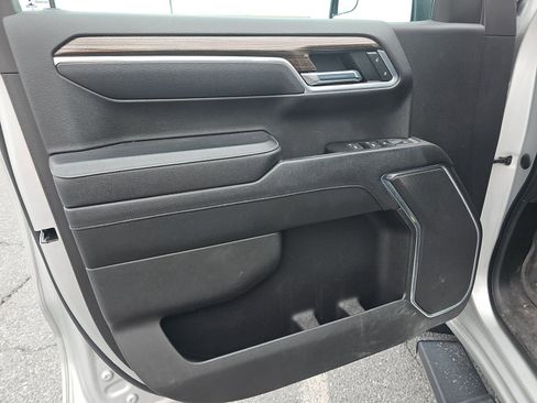 Used 2022 Chevrolet Silverado 1500 LT AWD/4WD image 13