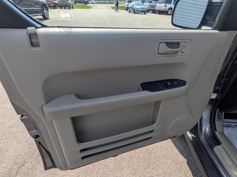 Used 2011 Honda Element EX image 15