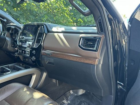 Used 2021 Nissan Titan Platinum Reserve w/ Moonroof Package AWD/4WD image 22