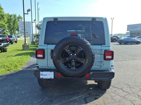 Used 2023 Jeep Wrangler Unlimited Sahara AWD/4WD image 6