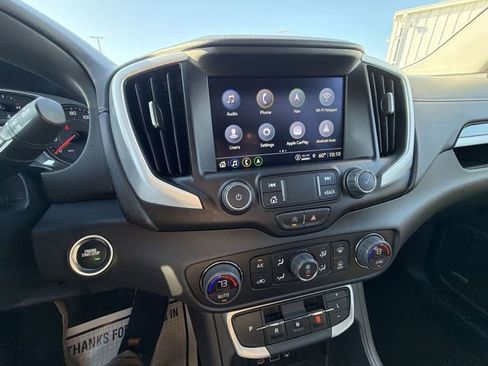 Used 2023 GMC Terrain SLT w/ Infotainment Package II FWD image 17