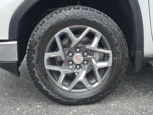 Certified 2024 GMC Sierra 1500 SLT w/ SLT Premium Package AWD/4WD image 13