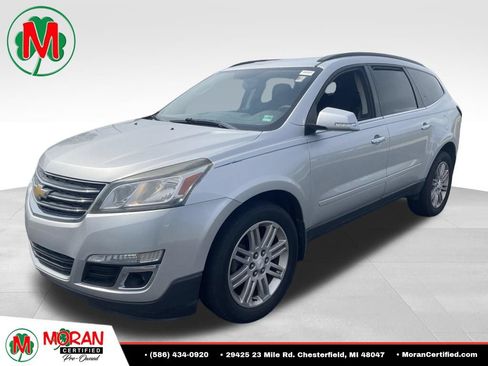 Used 2015 Chevrolet Traverse LT w/ Style and Technology Package FWD image 1