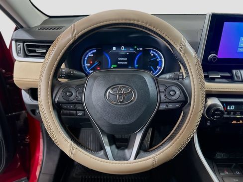 Used 2024 Toyota RAV4 XLE Premium AWD/4WD image 9