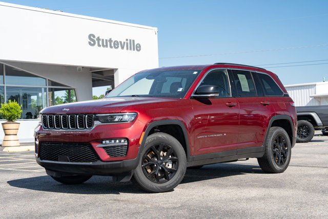Used 2023 Jeep Grand Cherokee Limited RWD image 1