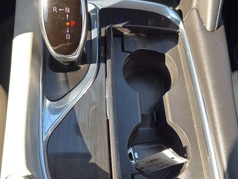 Used 2019 Buick Enclave Essence AWD/4WD image 19