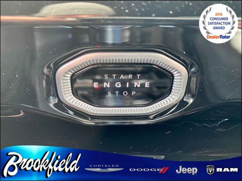 New 2026 Jeep Grand Cherokee Altitude image 24