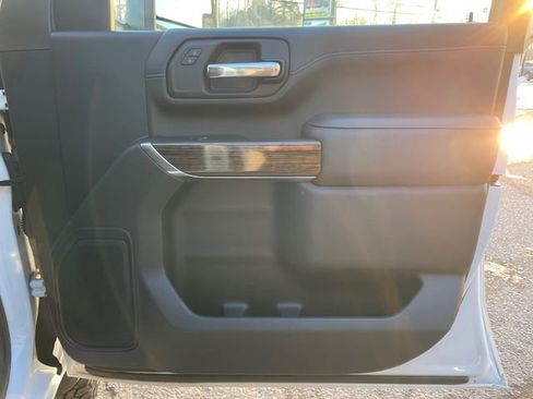 Used 2022 GMC Sierra 2500 SLE image 14