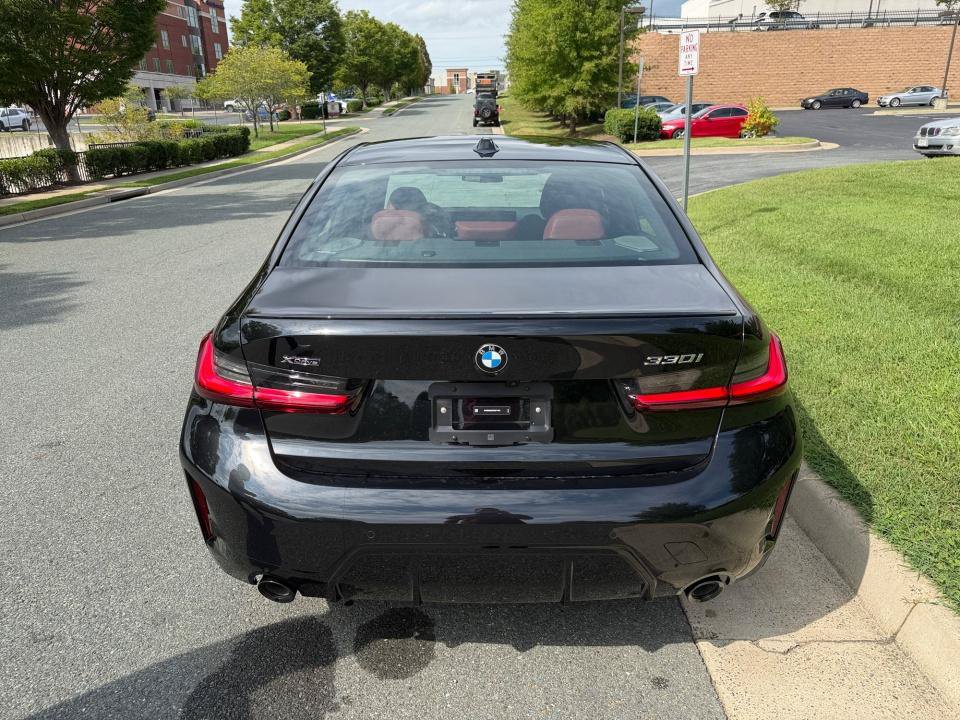 New 2026 BMW 330i xDrive Sedan w/ M Sport Package AWD/4WD image 14