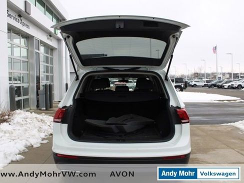 Used 2019 Volkswagen Tiguan SE image 12