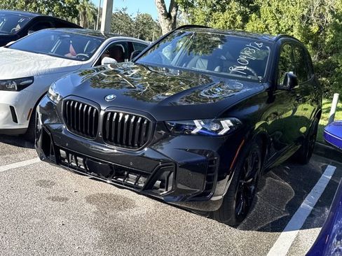 Used 2026 BMW X5 xDrive40i w/ M Sport Package AWD/4WD image 3
