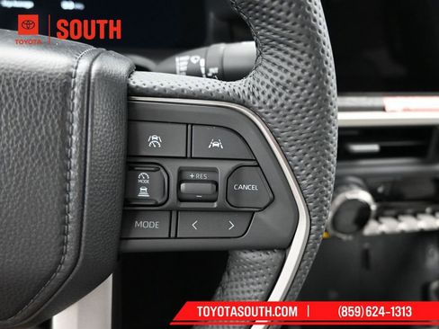 Used 2025 Toyota Tacoma Limited image 19