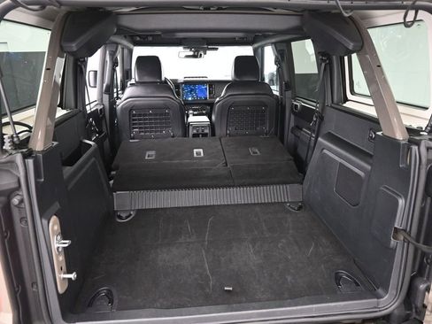 Used 2025 Ford Bronco Badlands image 25