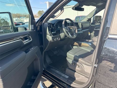 New 2026 Chevrolet Silverado 2500 LT w/ Z71 Chrome Sport Edition image 13